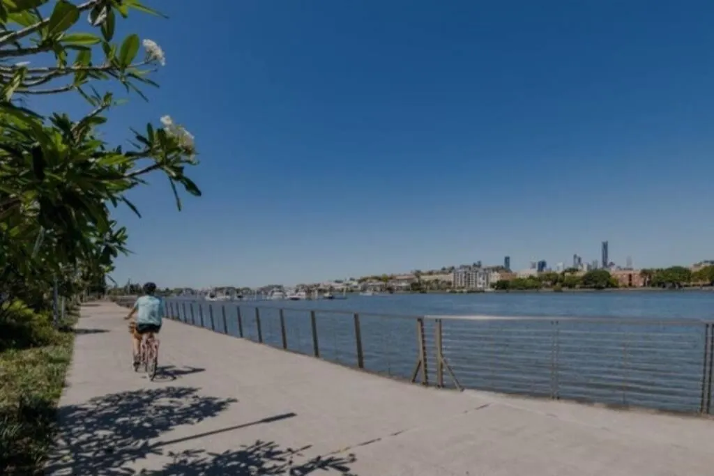 Prime Location: Just Steps Away From Oxford Street Apartment Brisbane